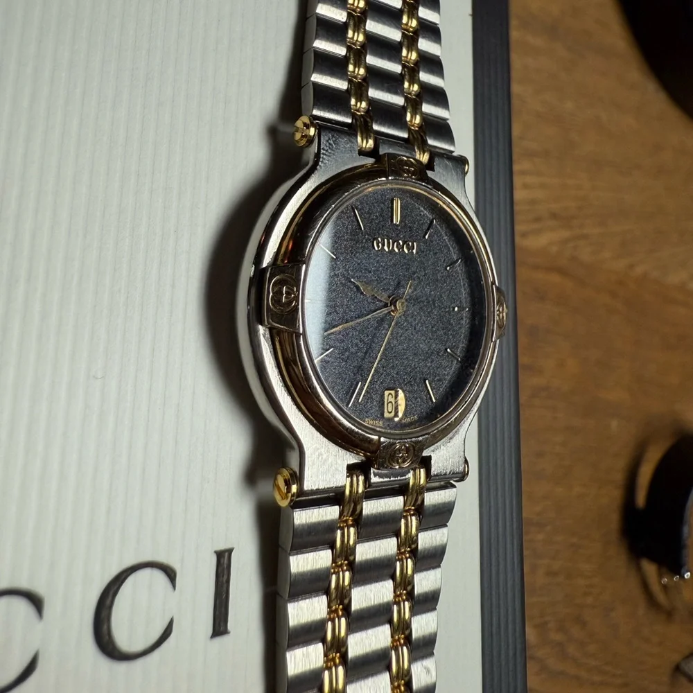 Gucci Vintage Unisex Watch - Picture 7 of 11